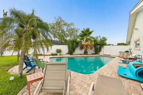 1473 50th Avenue NE St Petersburg FL 33703