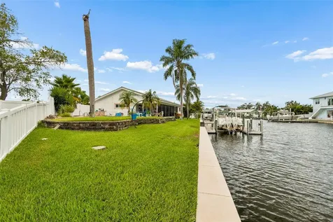 1473 50th Avenue NE St Petersburg FL 33703