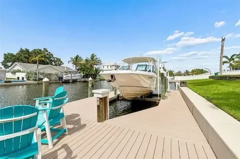 1473 50th Avenue NE St Petersburg FL 33703