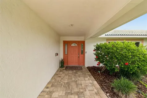 1473 50th Avenue NE St Petersburg FL 33703