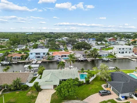 1473 50th Avenue NE St Petersburg FL 33703