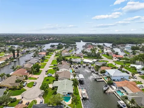 1473 50th Avenue NE St Petersburg FL 33703