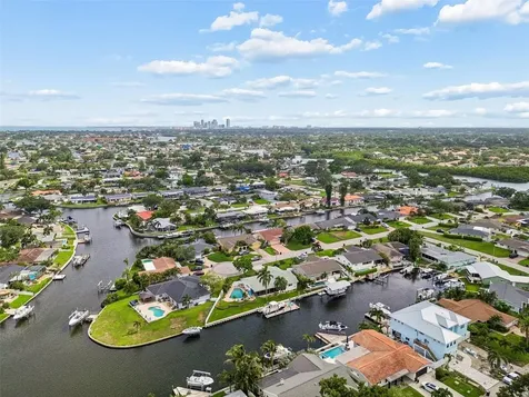 1473 50th Avenue NE St Petersburg FL 33703