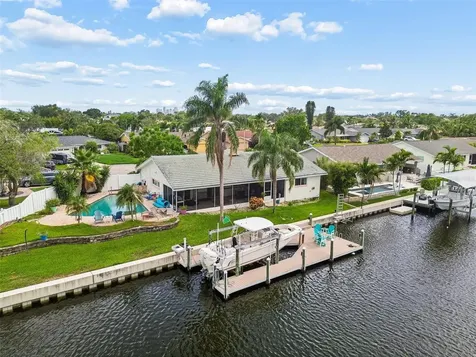 1473 50th Avenue NE St Petersburg FL 33703