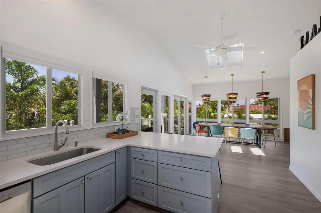 203 72nd Street Holmes Beach FL 34217