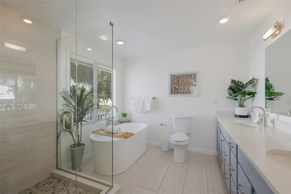 203 72nd Street Holmes Beach FL 34217