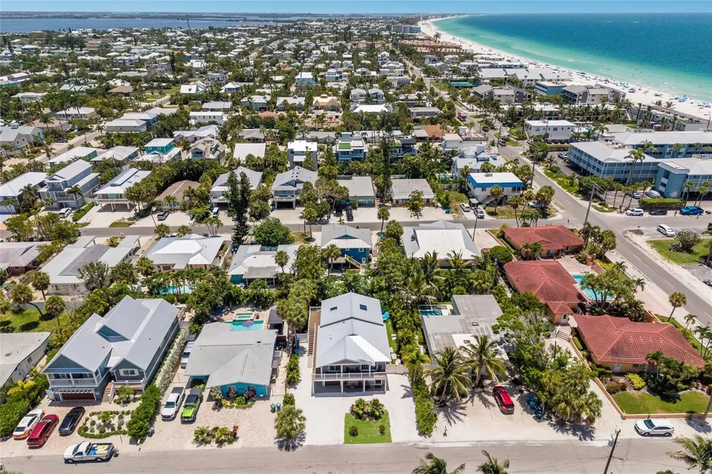 203 72nd Street Holmes Beach FL 34217
