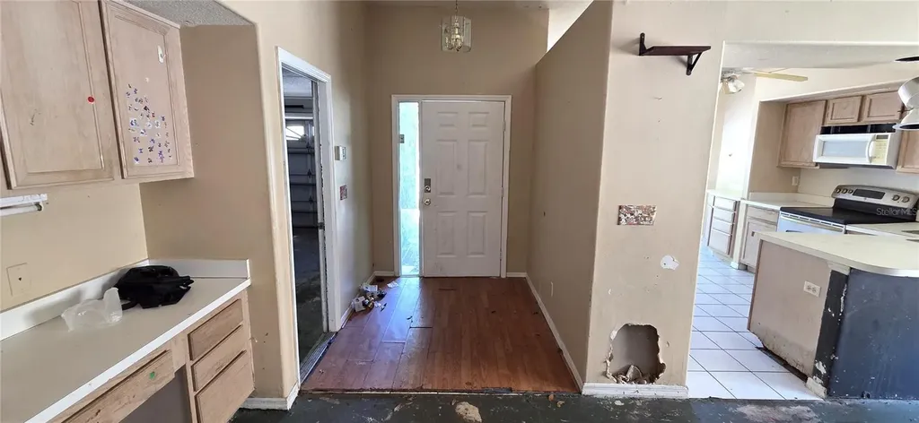 2115 Intervista Lane Valrico FL 33594