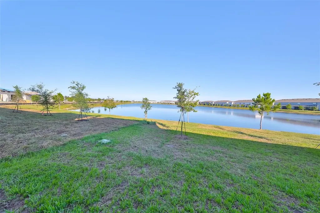 379 Mangrove Shade Circle Apollo Beach FL 33572