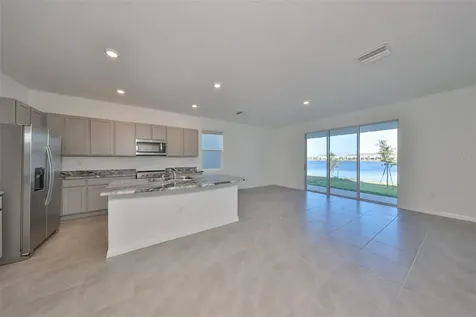 379 Mangrove Shade Circle Apollo Beach FL 33572