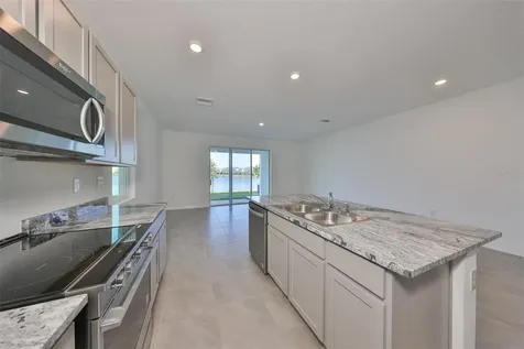 379 Mangrove Shade Circle Apollo Beach FL 33572
