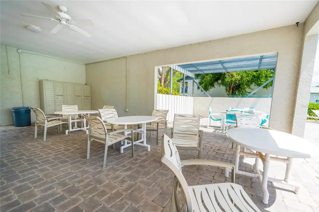 11201 122nd Avenue Largo FL 33778