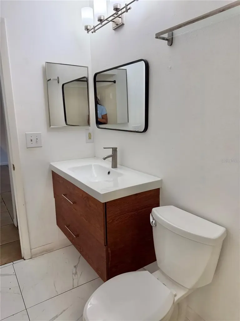 3036 S Semoran Boulevard Orlando FL 32822