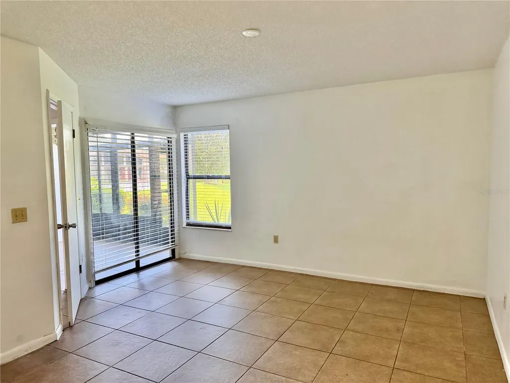 3036 S Semoran Boulevard Orlando FL 32822