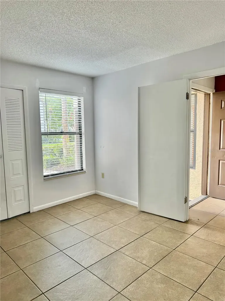 3036 S Semoran Boulevard Orlando FL 32822