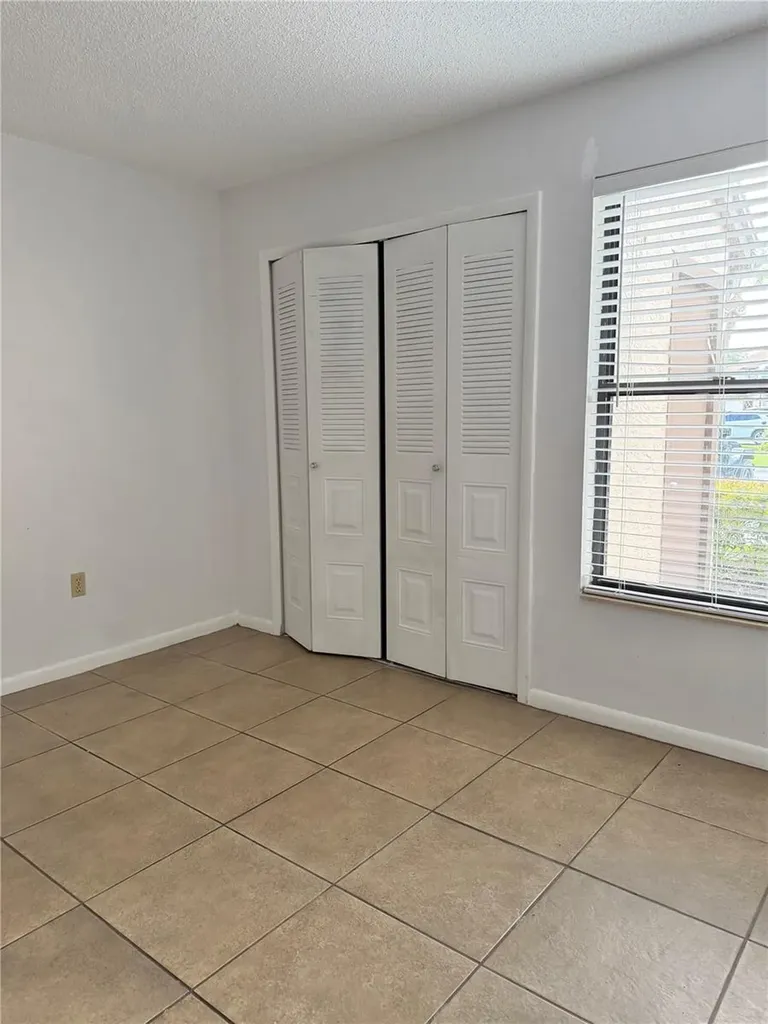 3036 S Semoran Boulevard Orlando FL 32822