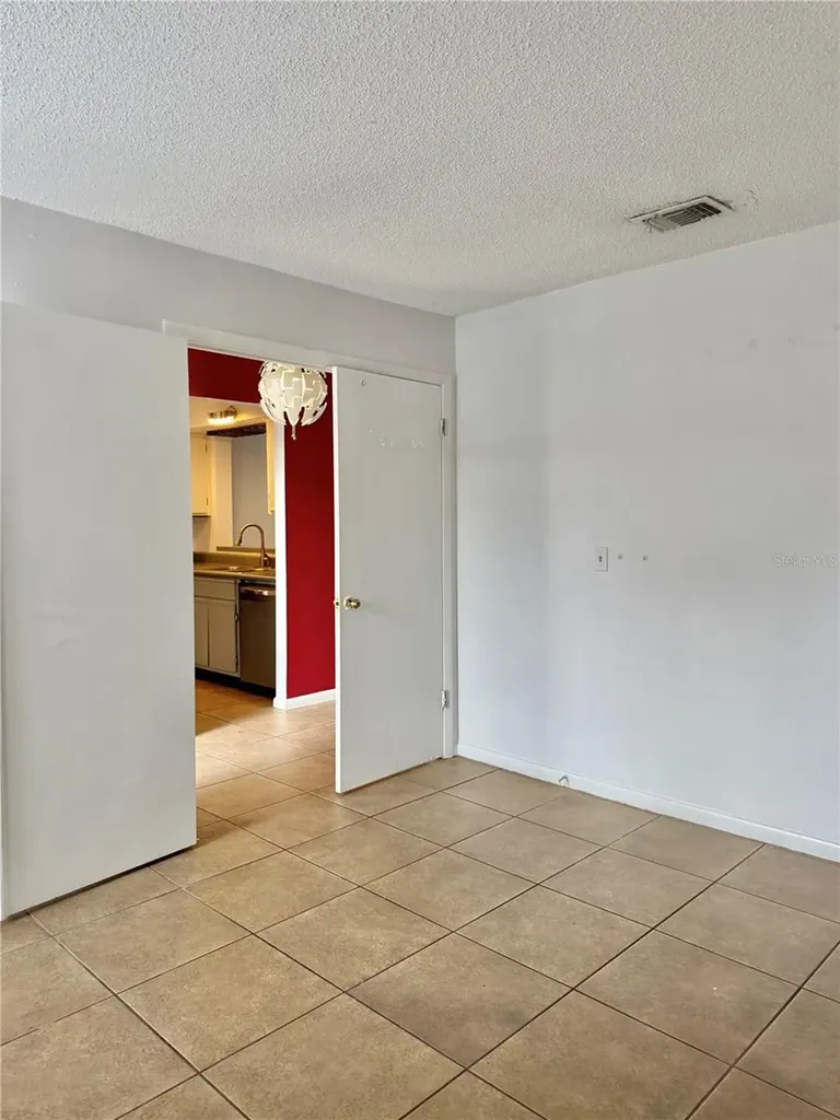 3036 S Semoran Boulevard Orlando FL 32822