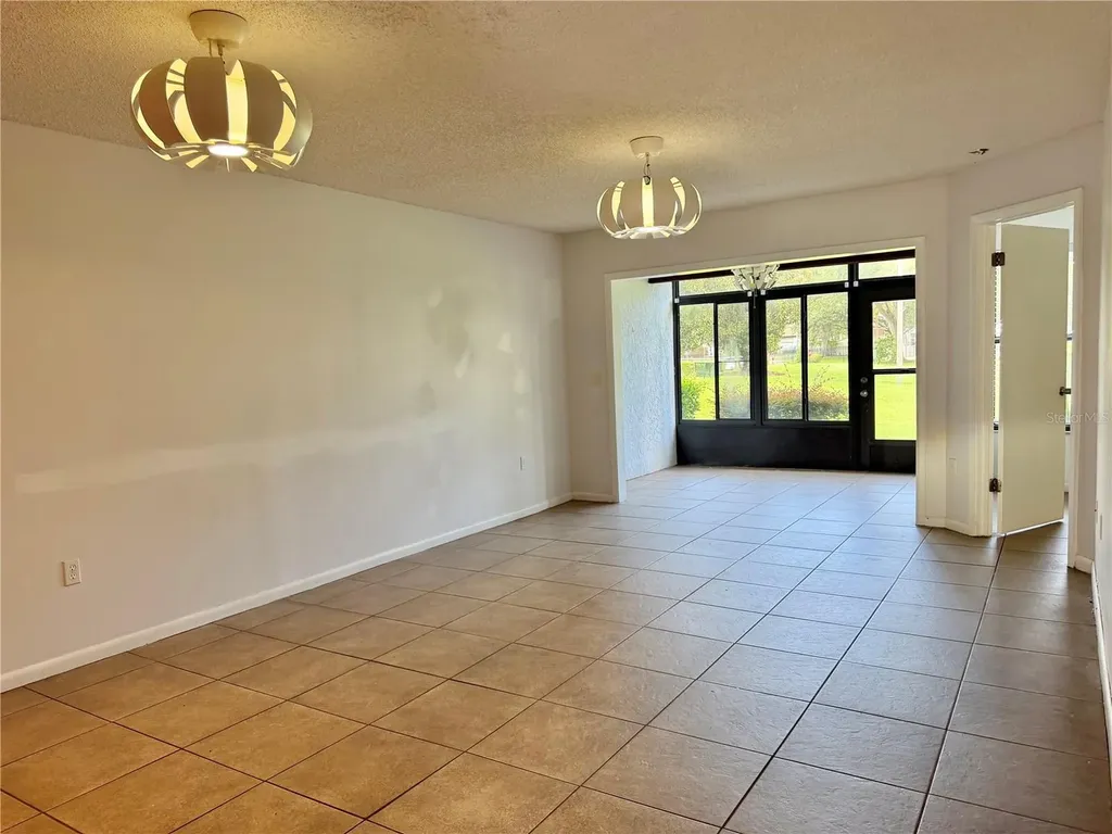 3036 S Semoran Boulevard Orlando FL 32822