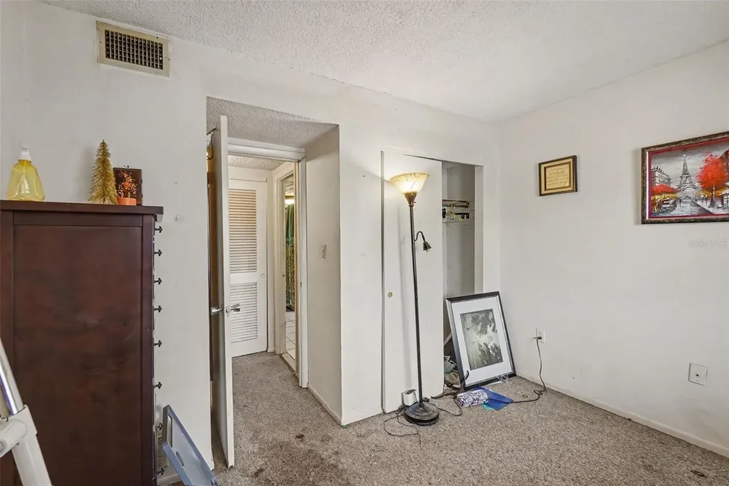 4009 Lake Bayshore Drive Bradenton FL 34205