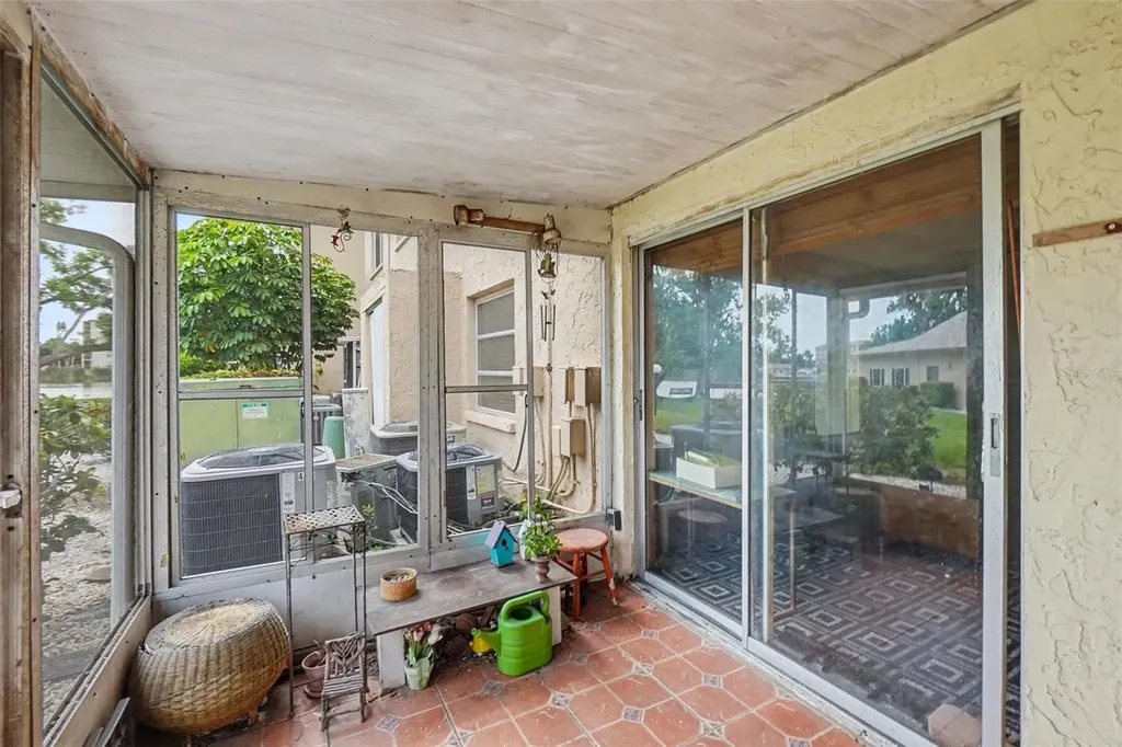 4009 Lake Bayshore Drive Bradenton FL 34205