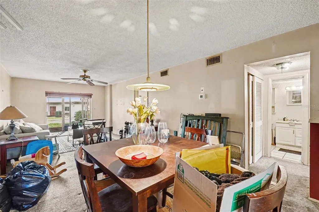 4009 Lake Bayshore Drive Bradenton FL 34205