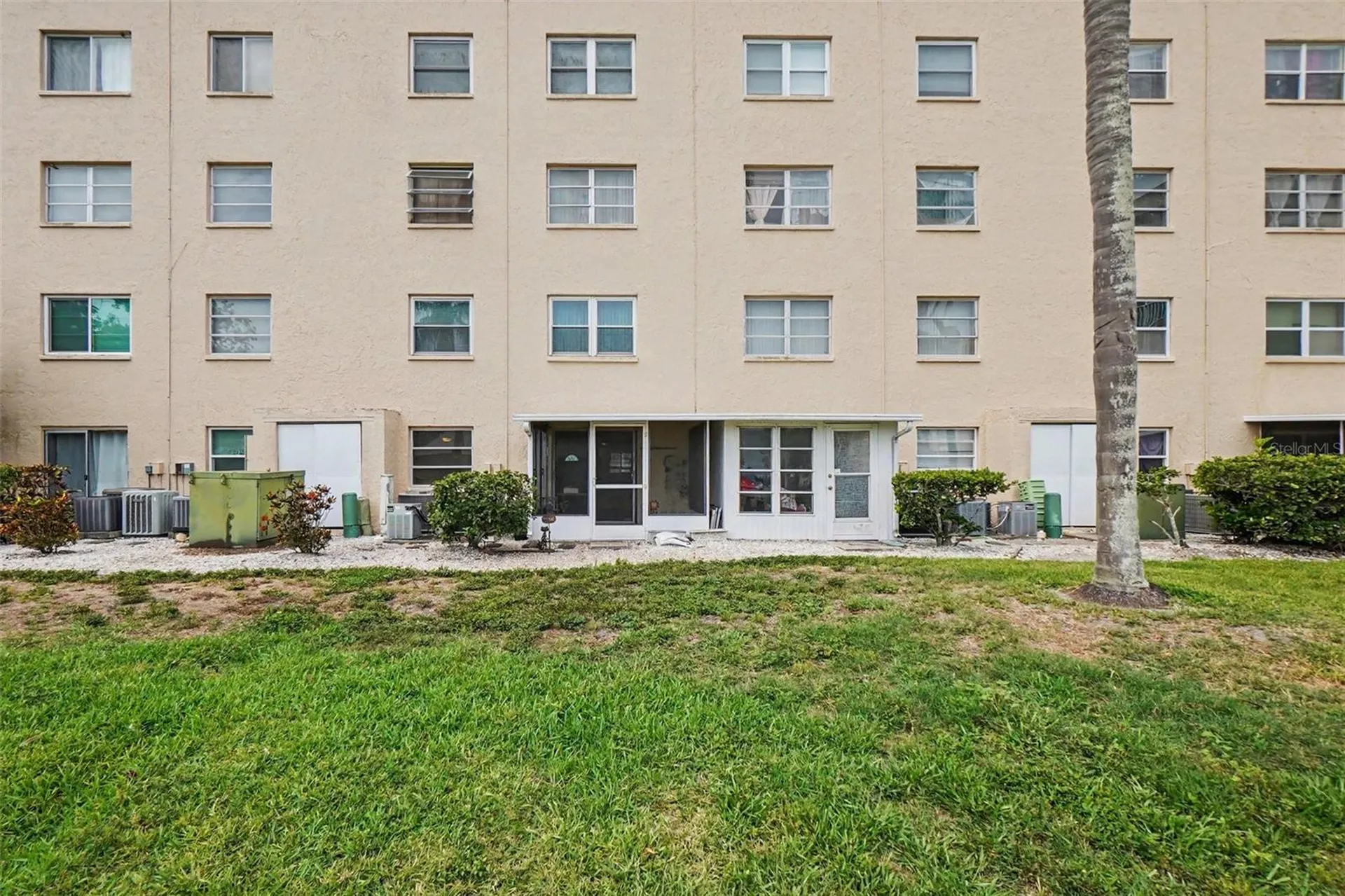 4009 Lake Bayshore Drive Bradenton FL 34205
