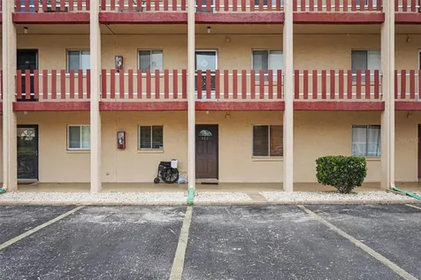 4009 Lake Bayshore Drive Bradenton FL 34205