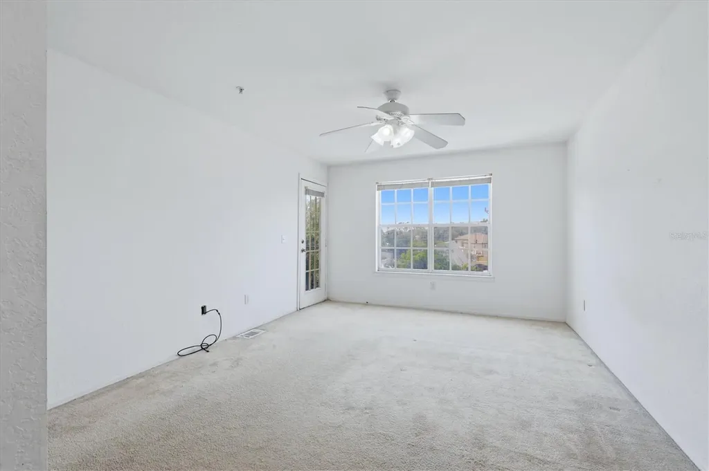 850 S Tamiami Trail Sarasota FL 34236