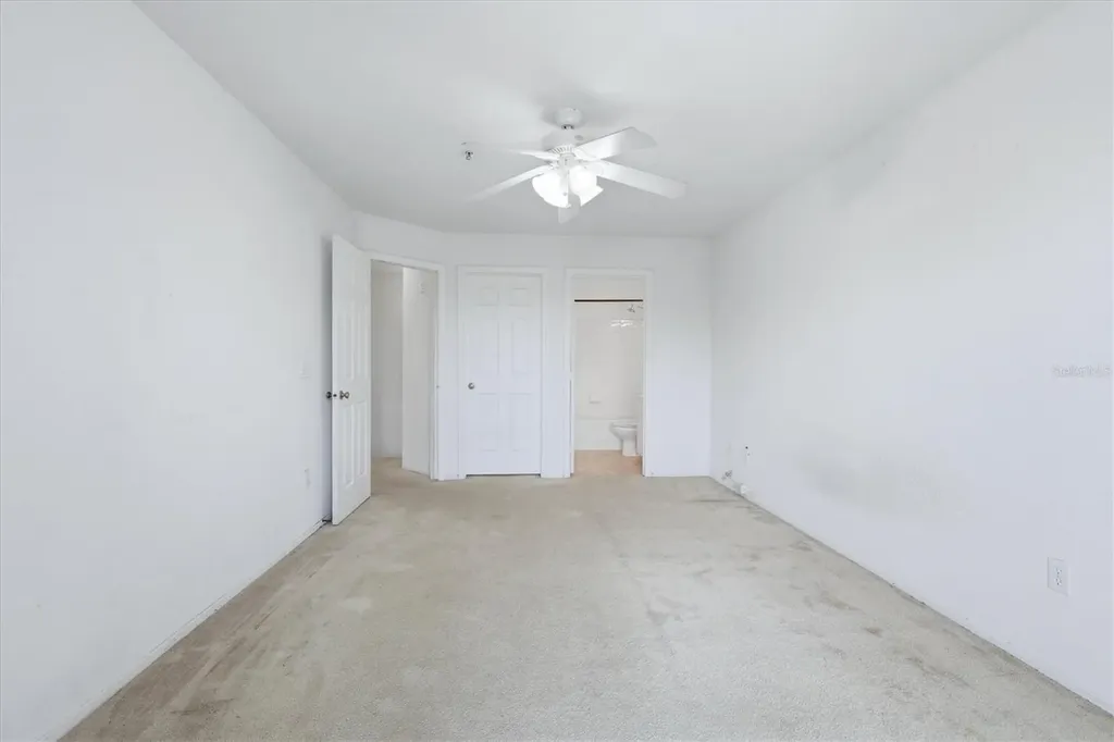 850 S Tamiami Trail Sarasota FL 34236