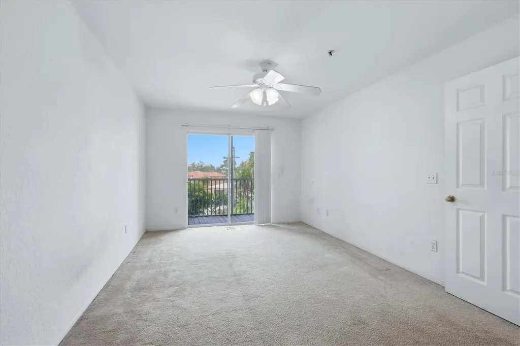 850 S Tamiami Trail Sarasota FL 34236