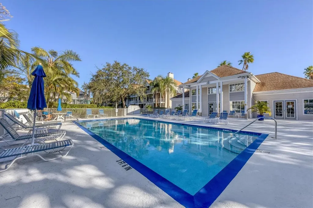 850 S Tamiami Trail Sarasota FL 34236