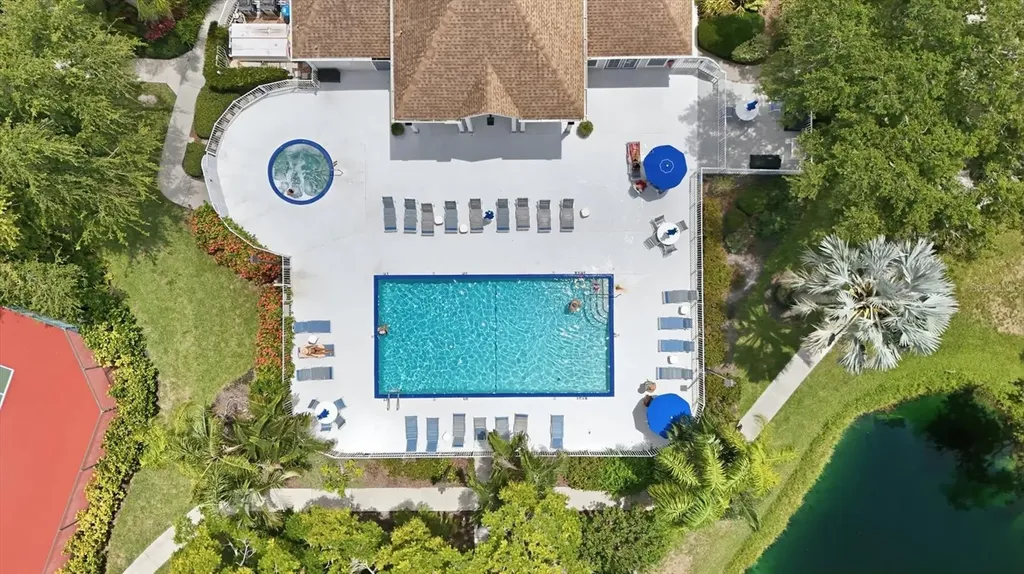 850 S Tamiami Trail Sarasota FL 34236