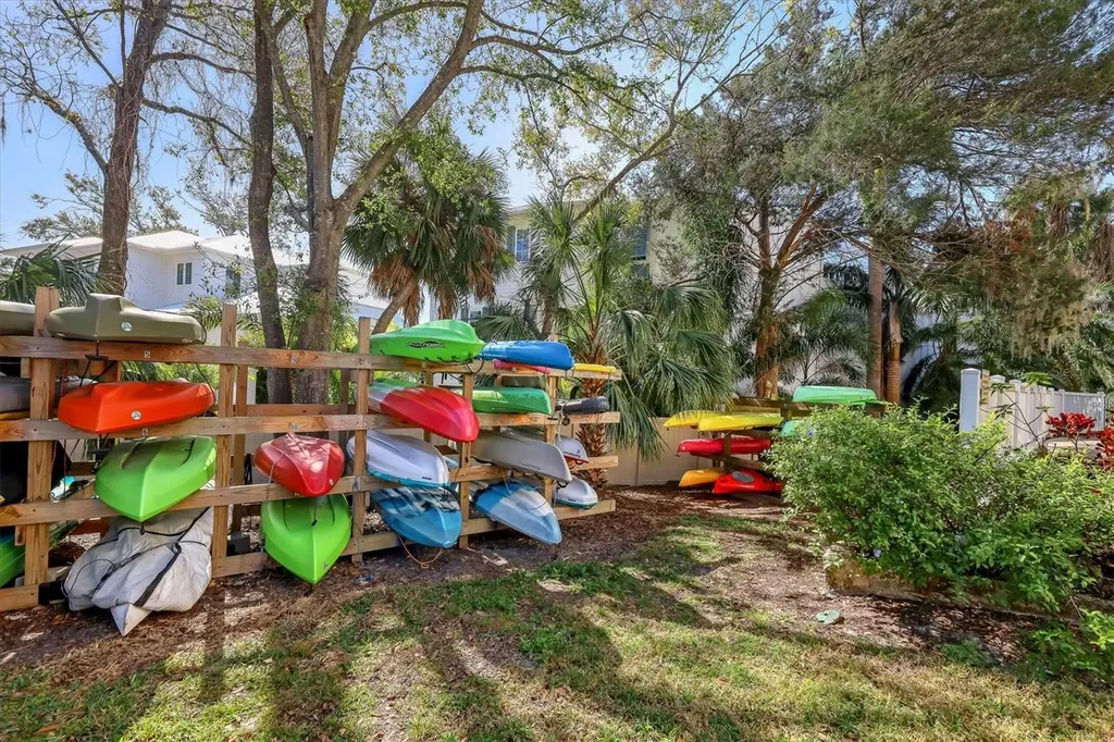 850 S Tamiami Trail Sarasota FL 34236