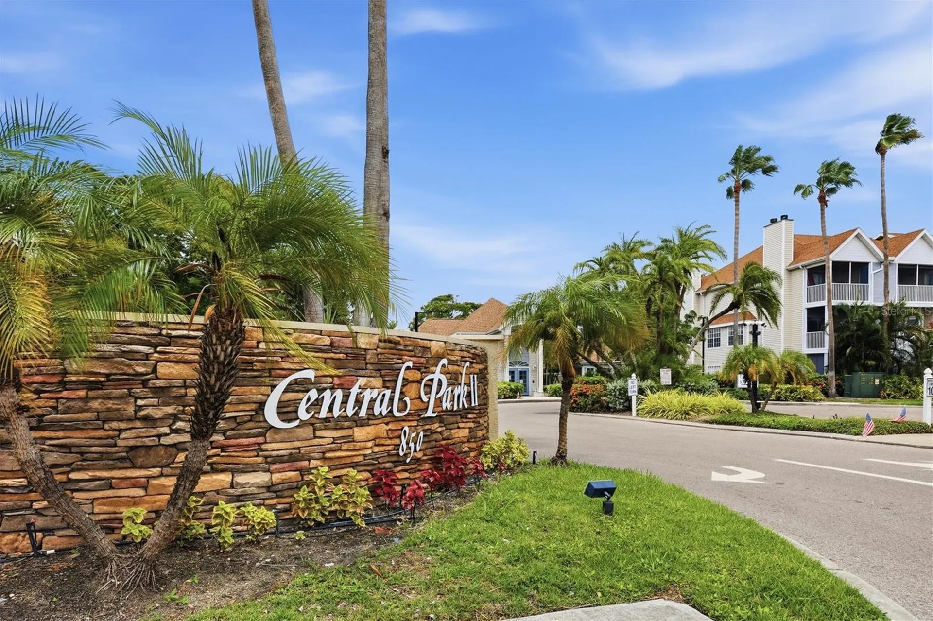 850 S Tamiami Trail Sarasota FL 34236