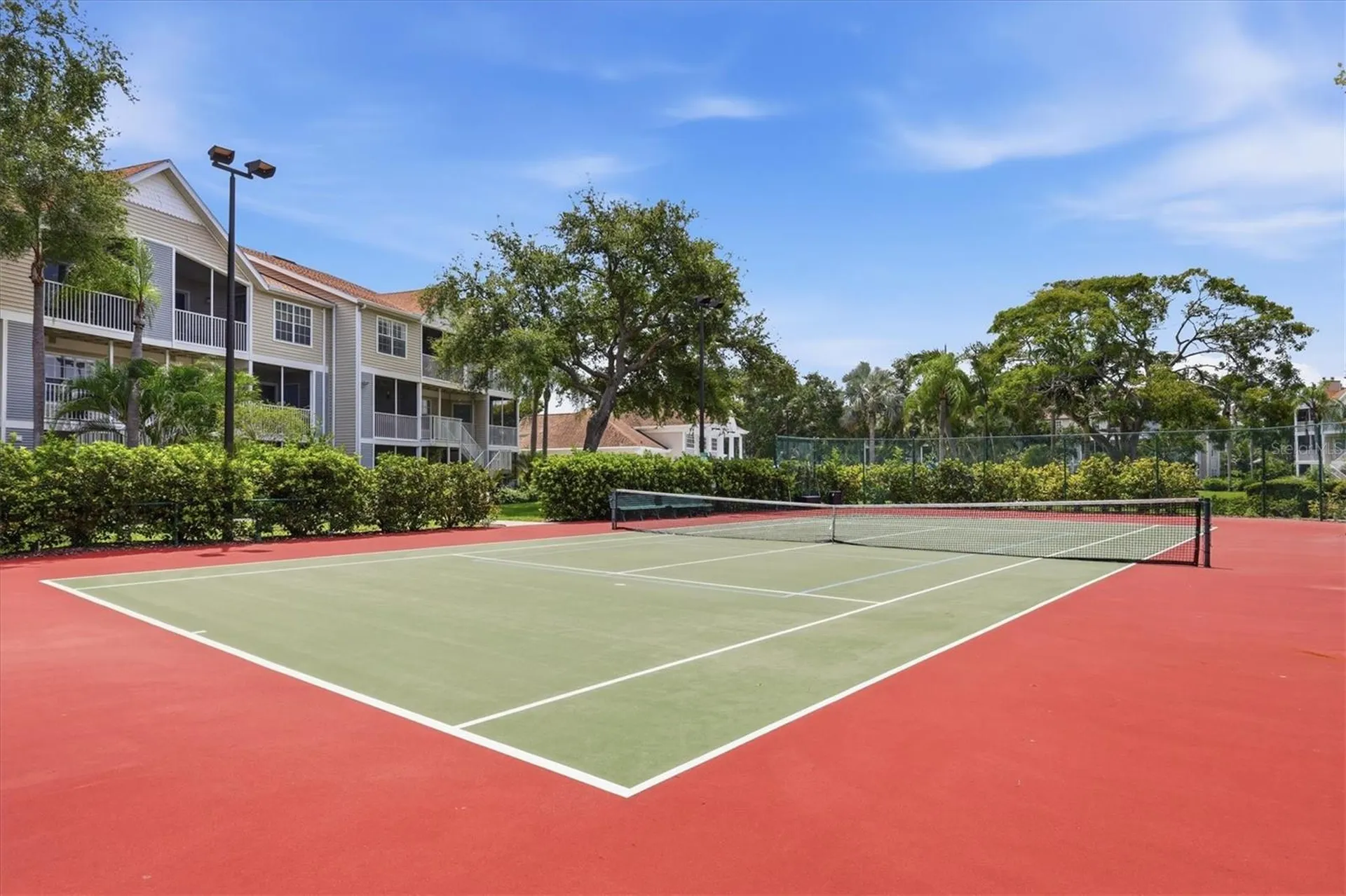 850 S Tamiami Trail Sarasota FL 34236