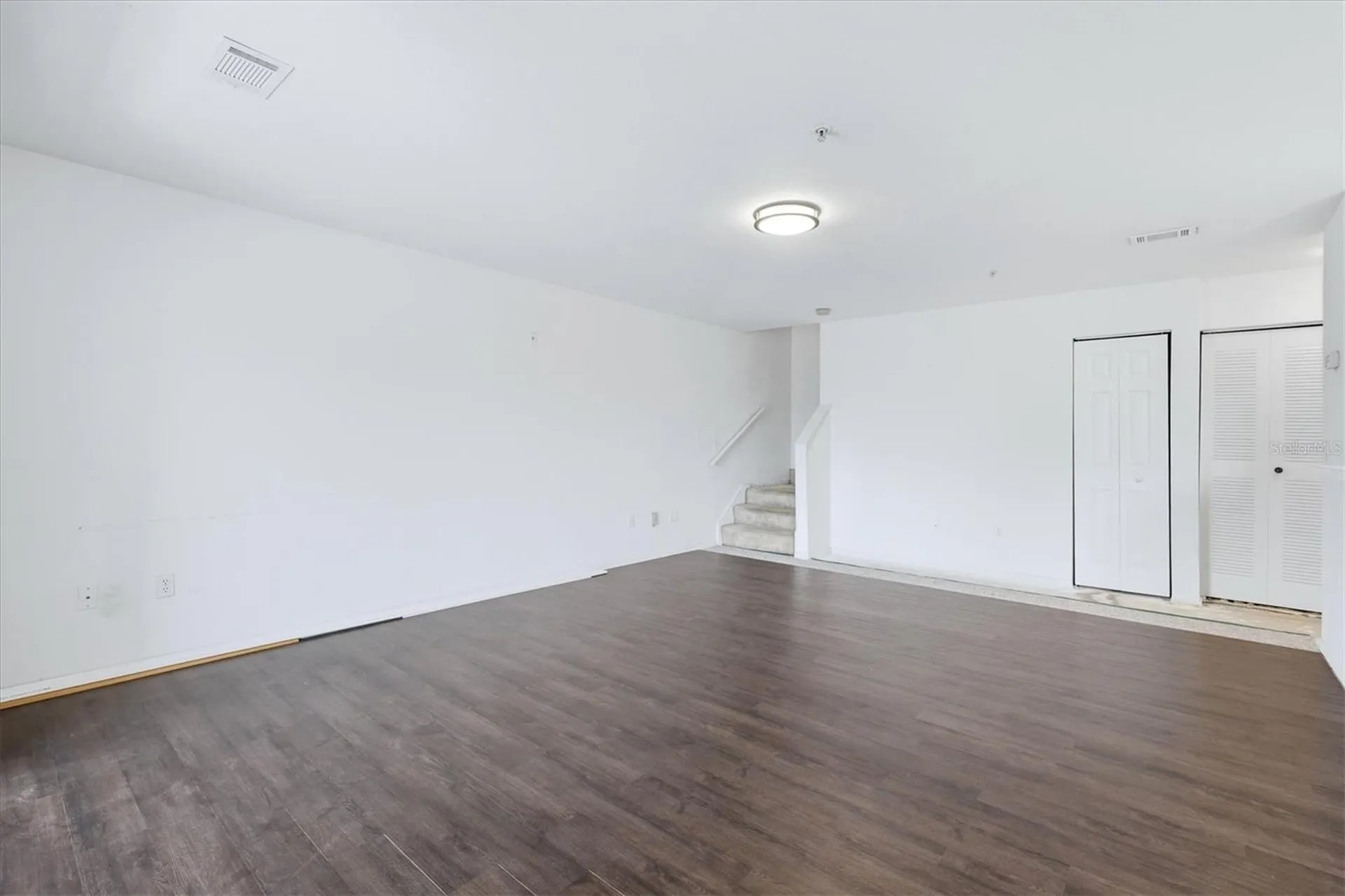 850 S Tamiami Trail Sarasota FL 34236