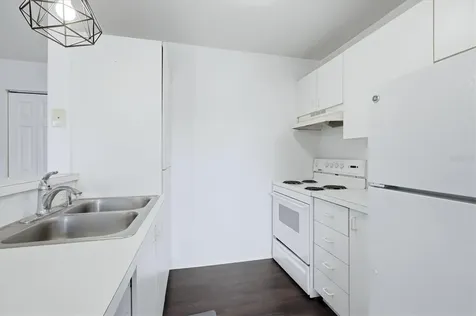 850 S Tamiami Trail Sarasota FL 34236