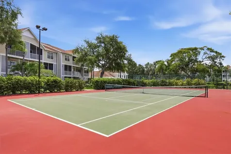 850 S Tamiami Trail Sarasota FL 34236