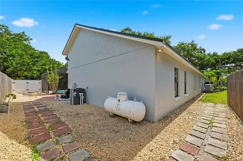 3040 Windridge Oaks Drive Palm Harbor FL 34684