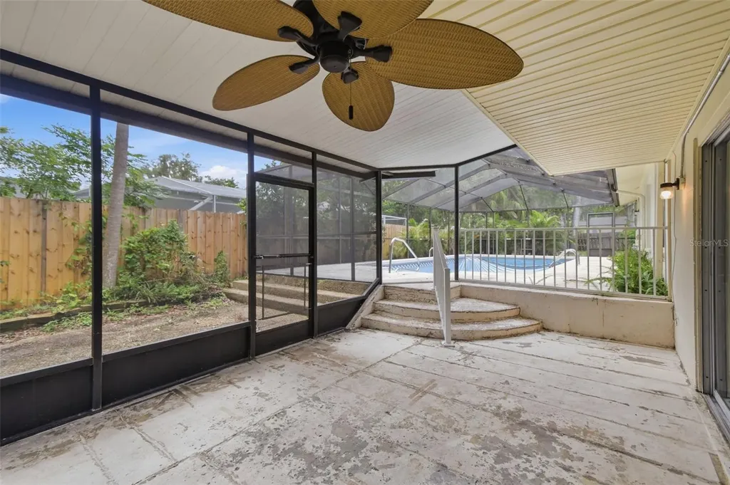 1200 Lake Valrico Lane Valrico FL 33594