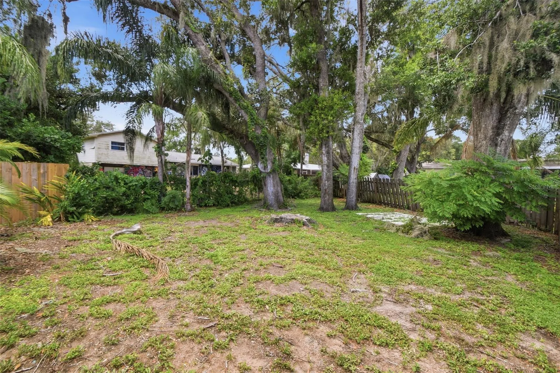 1200 Lake Valrico Lane Valrico FL 33594