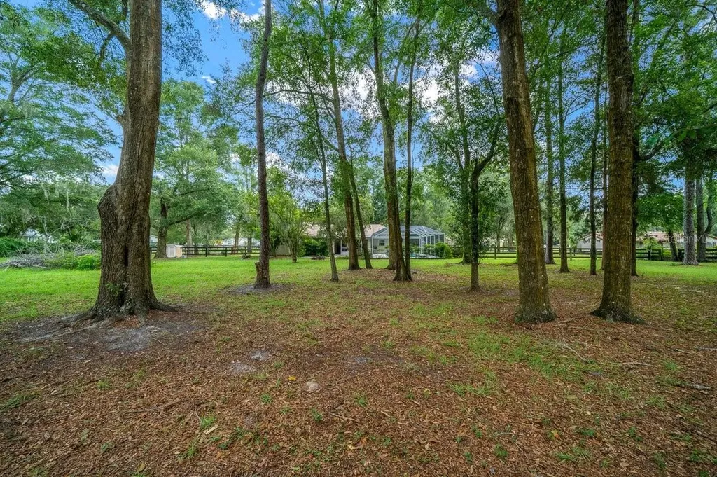 4 Hialeah Drive Ocala FL 34482