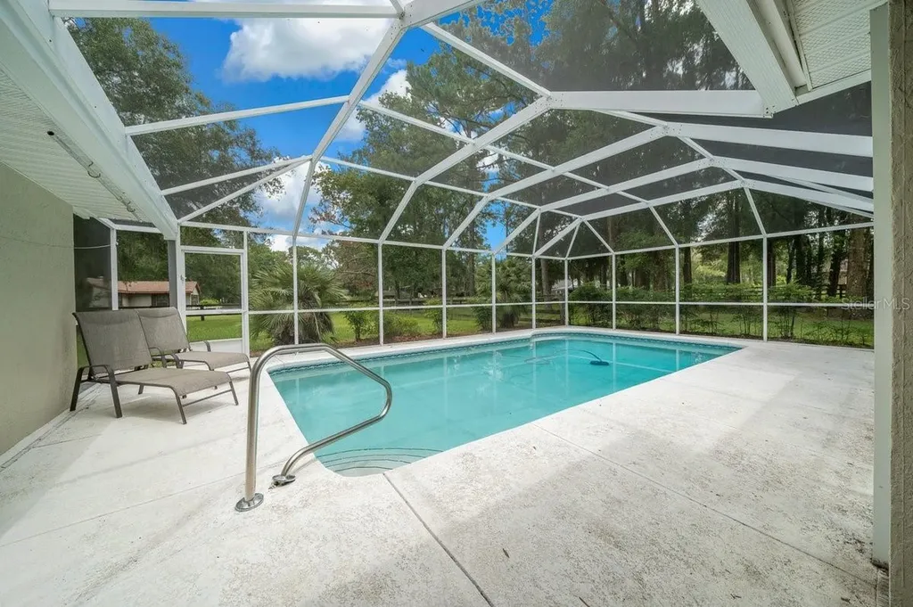 4 Hialeah Drive Ocala FL 34482