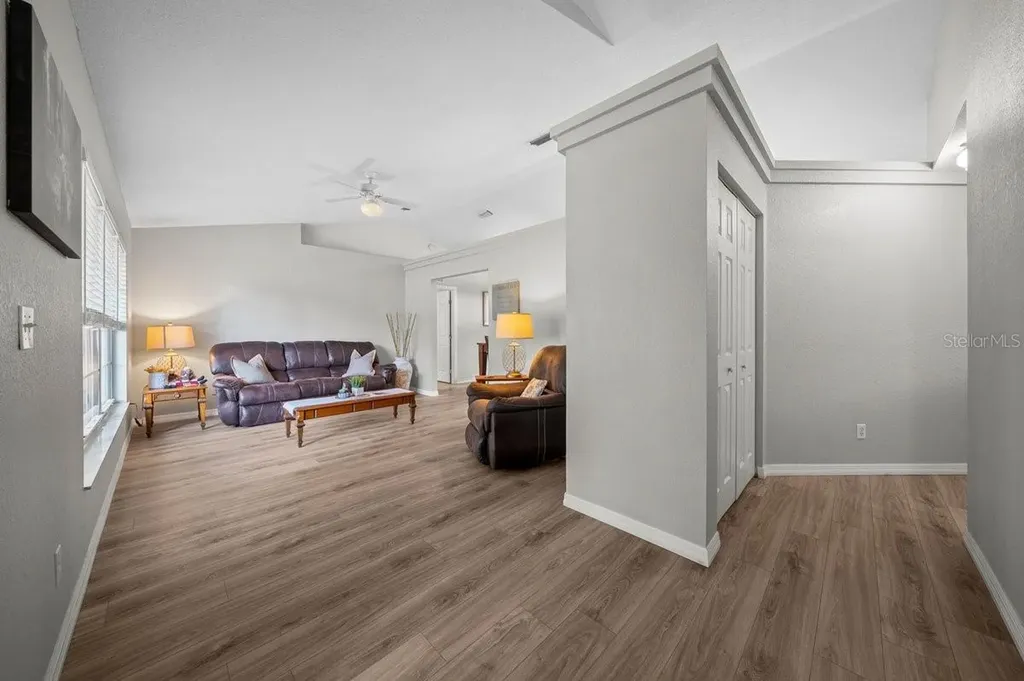 4 Hialeah Drive Ocala FL 34482