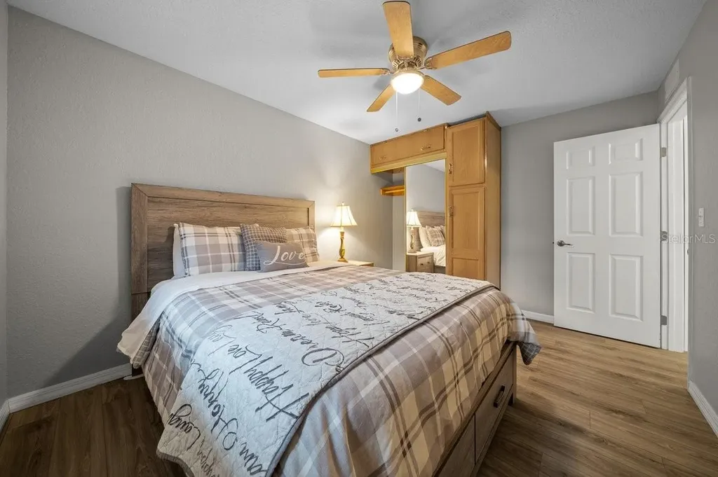 4 Hialeah Drive Ocala FL 34482