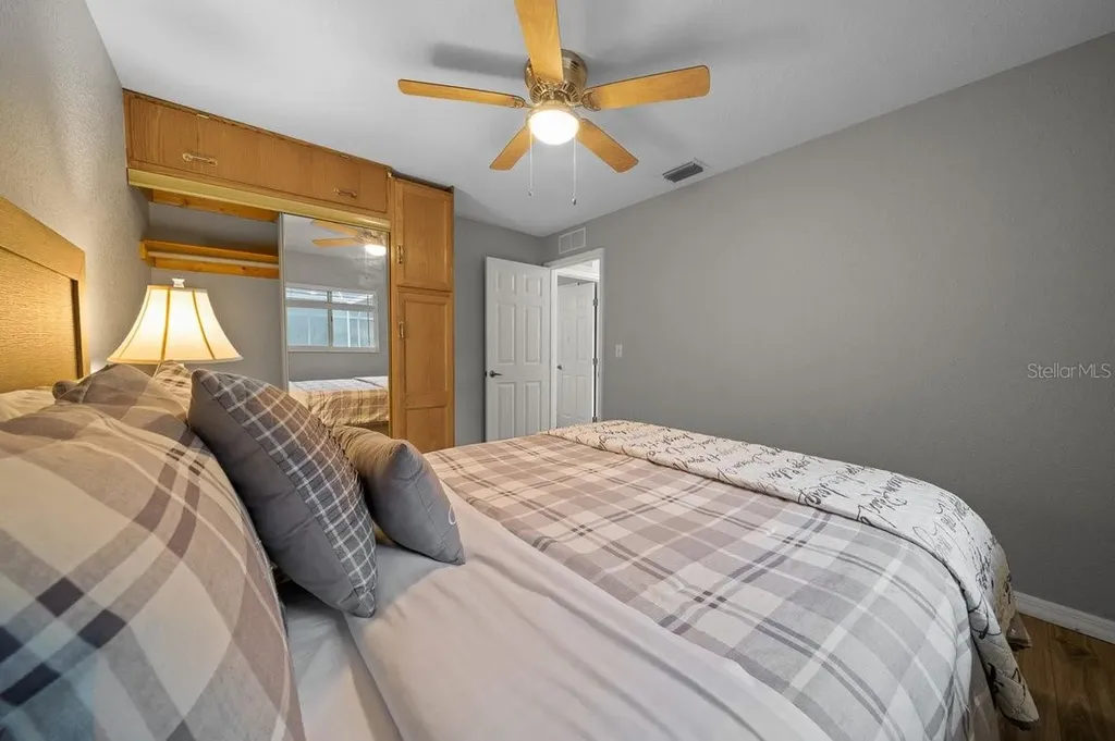 4 Hialeah Drive Ocala FL 34482
