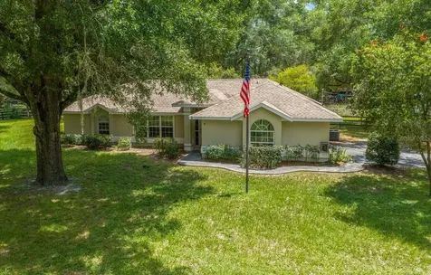 4 Hialeah Drive Ocala FL 34482