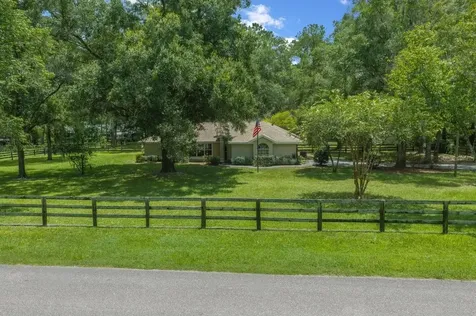 4 Hialeah Drive Ocala FL 34482