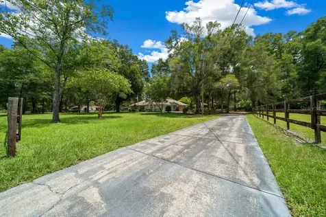 4 Hialeah Drive Ocala FL 34482
