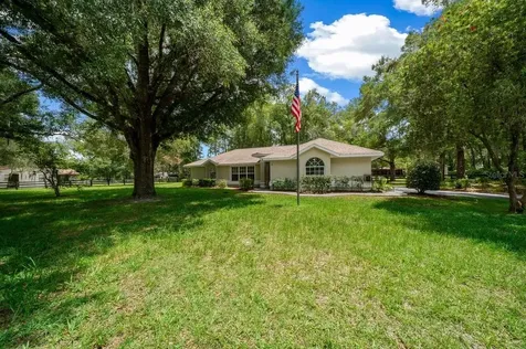 4 Hialeah Drive Ocala FL 34482